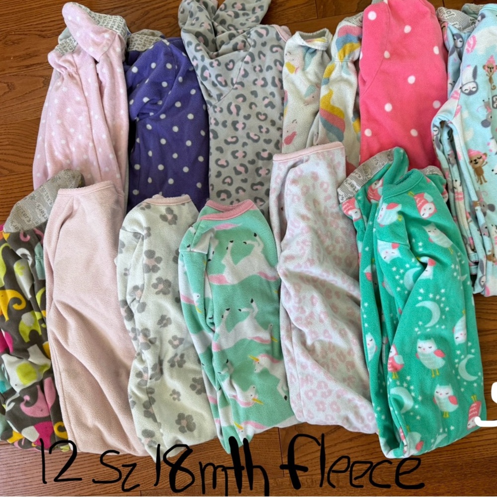 12 carters fleece pjs size 18mths